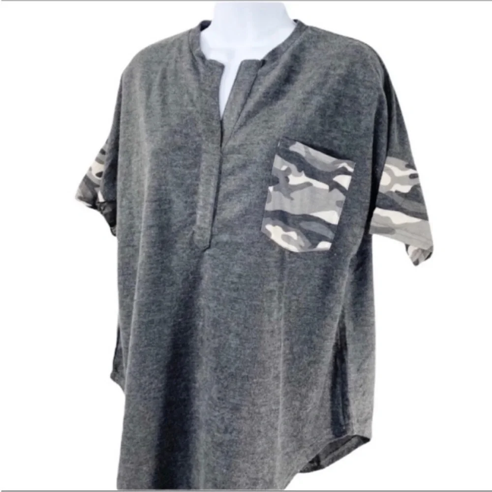 L LOVE camo short sleeve top L gray